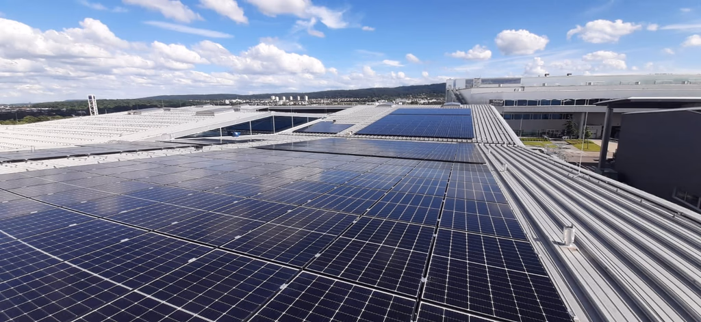 2 MW rooftop solar installation in Stuttgart