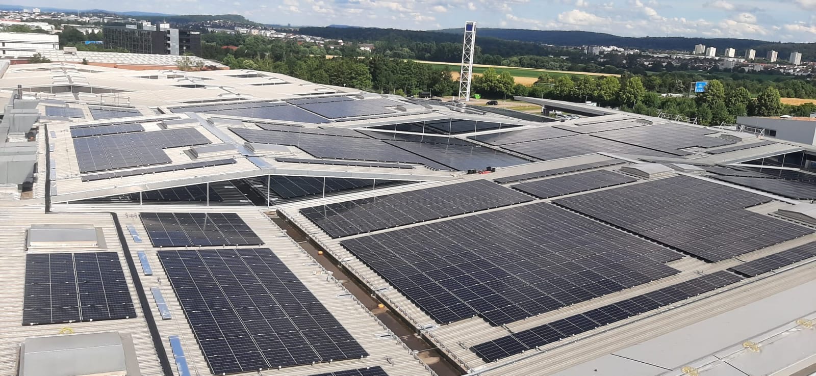 Large industrial rooftop PV installation